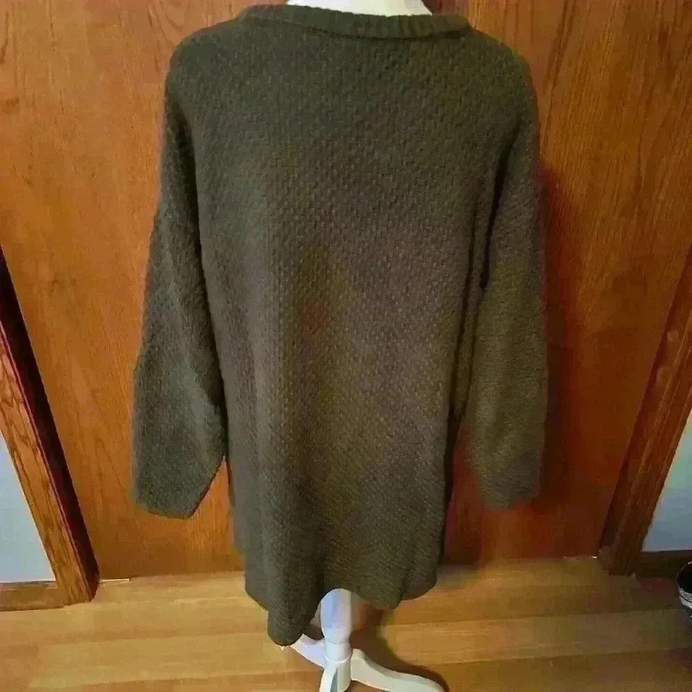Sadie And Sage Oversized Sweater Army Green. Size M/L. EUC - Picture 2 of 10
